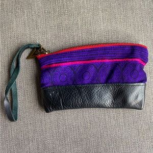 NWOT Vaalbara Patong Purple Pocket Pouch Wallet Bag Black Leather